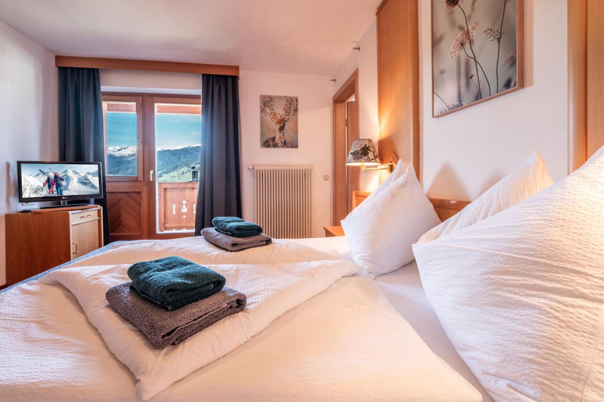 Oberlehenhof Villa Kaprun Rum bild