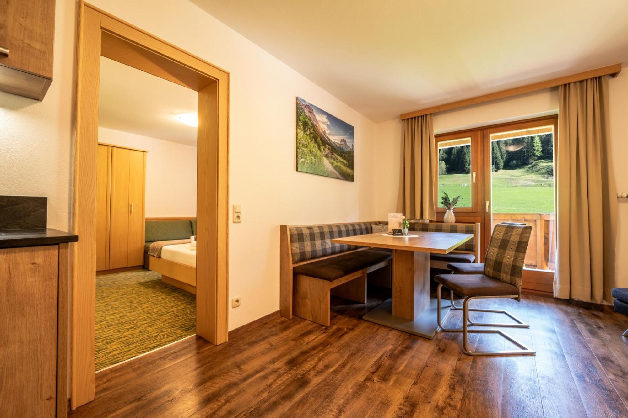 Oberlehenhof Villa Kaprun Rum bild